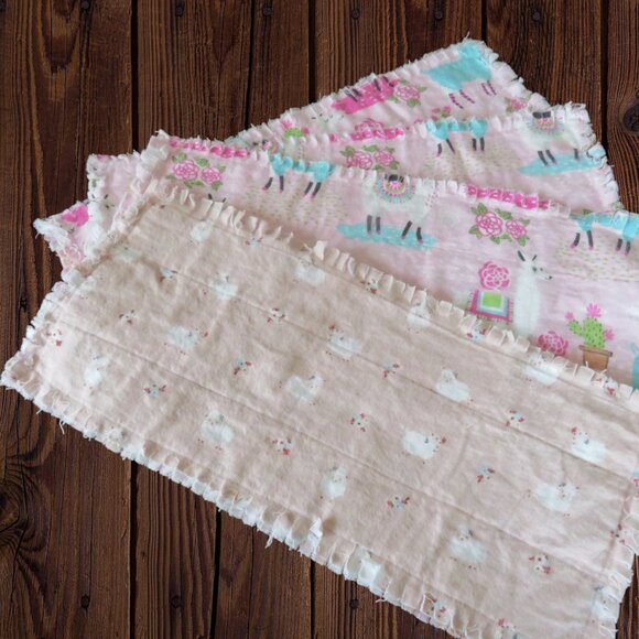 Burp Cloth, Flannel Rag Quilt Style, Reversible Llamas and Sheep, Set of 4 - Picture 6 of 11
